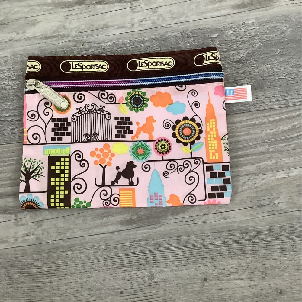 LeSportsac pouch with a "Poodle Park" design🇺🇸